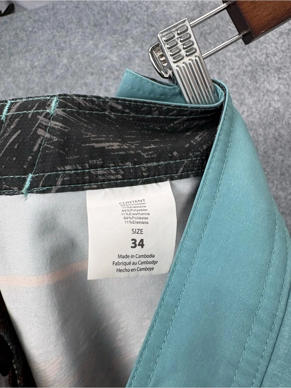 O’Neill Blue Geometric Stretch Board Shorts Size 34